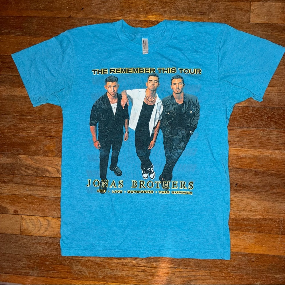 Jonas Brothers Remember this teal tour shirt